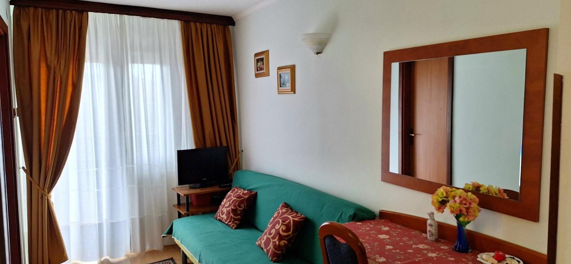 Apartments And Rooms Laura Pazin Ngoại thất bức ảnh