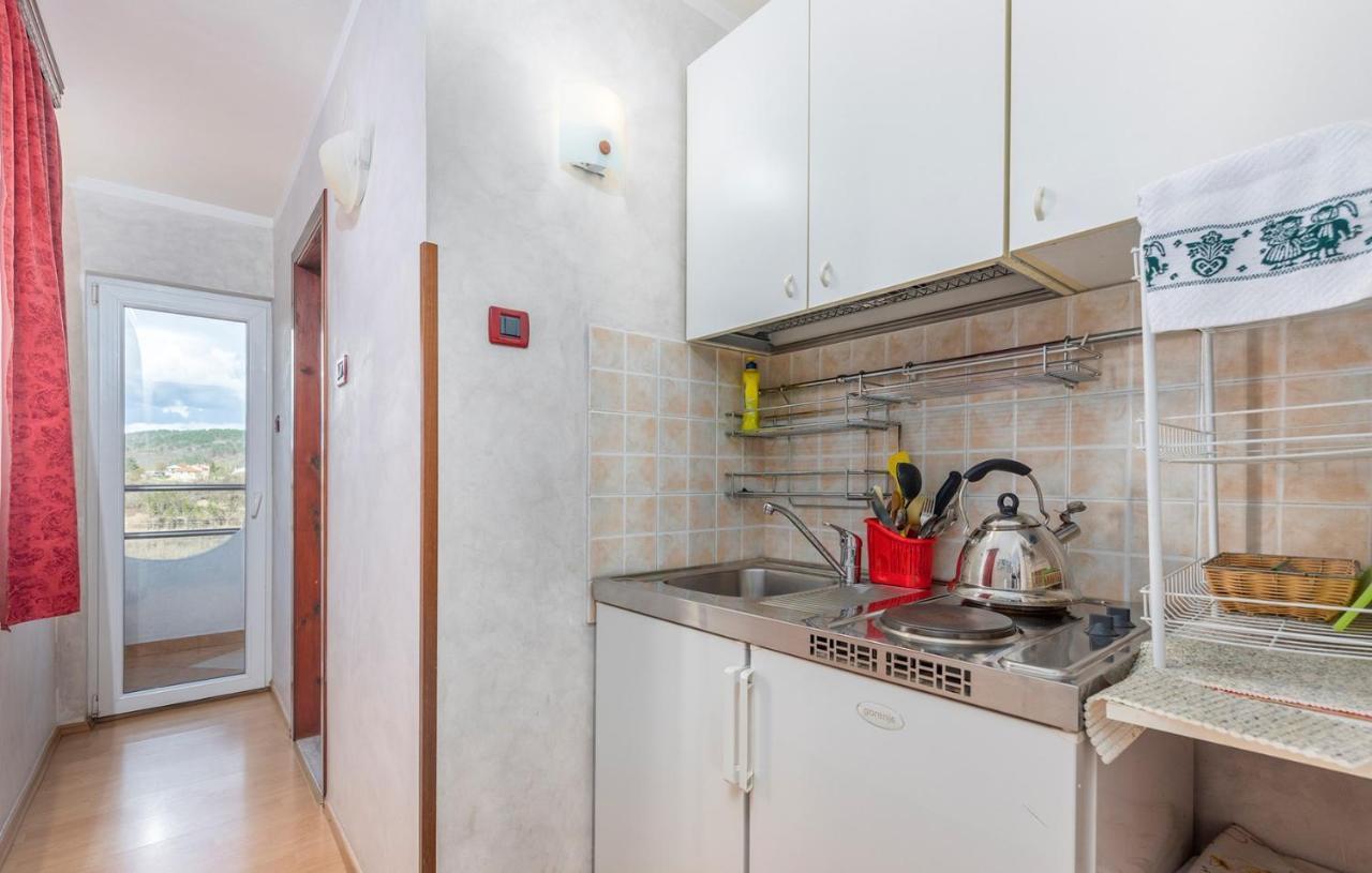 Apartments And Rooms Laura Pazin Ngoại thất bức ảnh